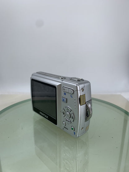 Pentax Optio M20 Digital Camera 7.0 MP SILVER NO CARD NO CHARGER TESTED - 4622