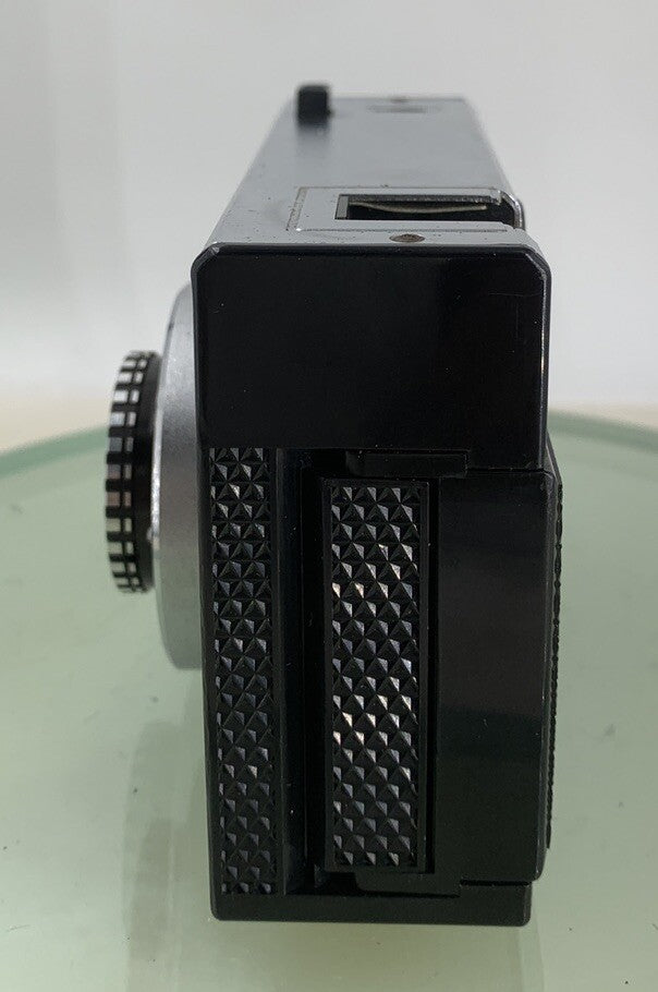 AGFA Isomat-Rapid BLACK VINATGE CAMERA WITH COVER -TESTED - 2393