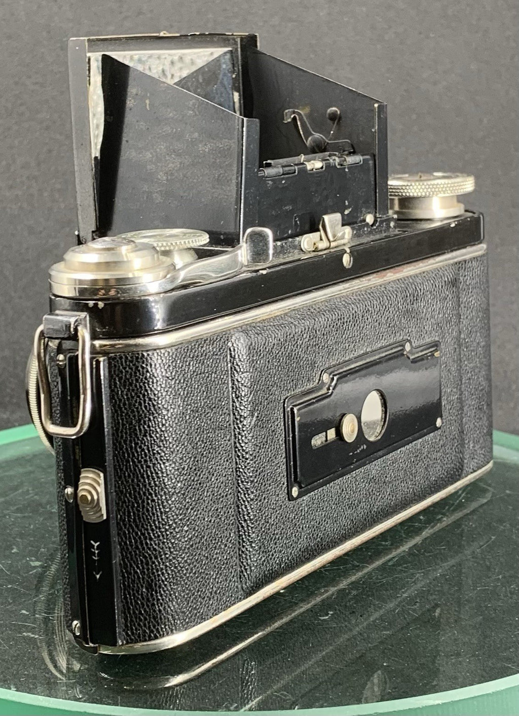 Ihagee Exakta B Type 2.2 Black Moon Sun Logo Camera Zeiss Tessar 3.5/7.5cm#1405