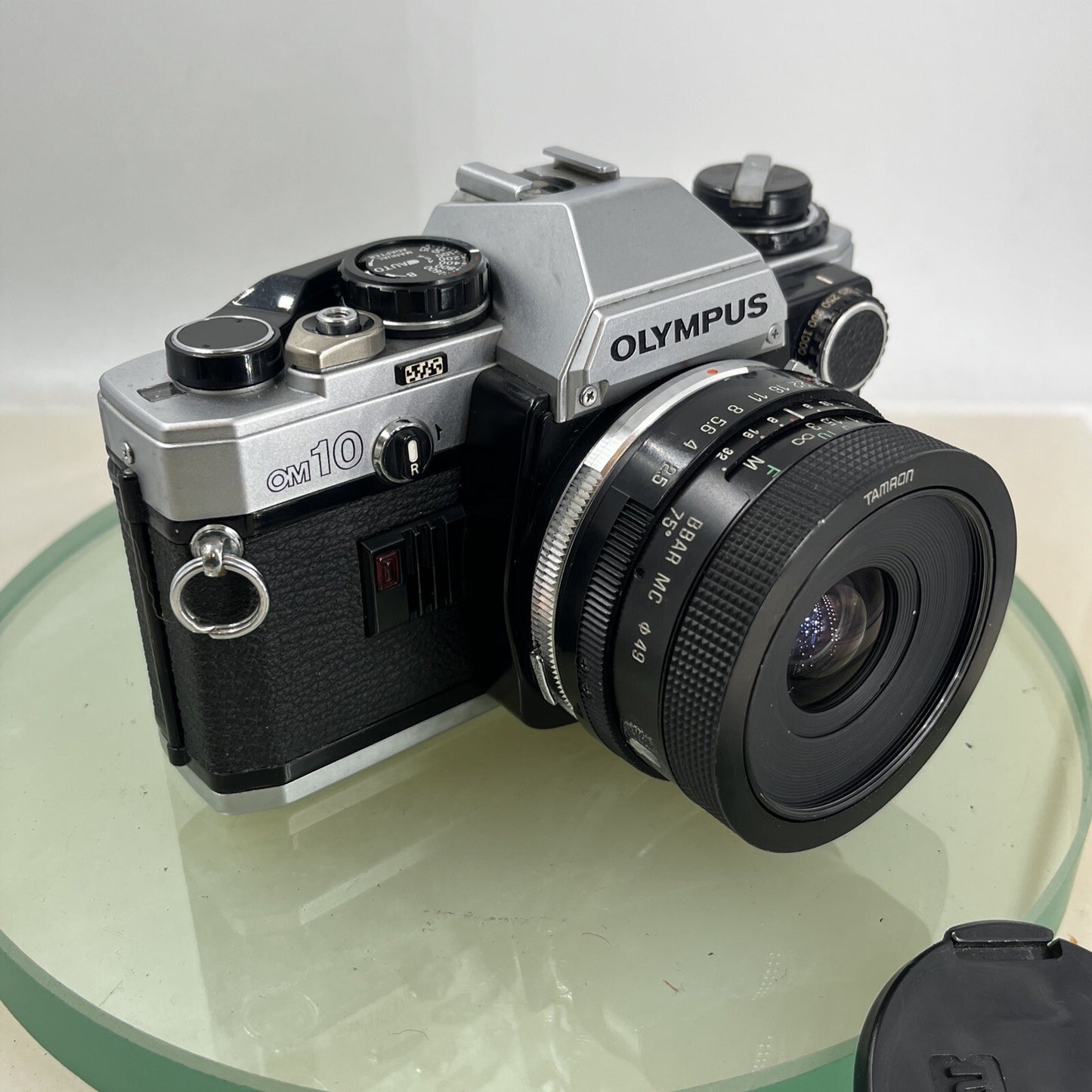 Olympus OM10 35mm SLR Film Camera + 28mm f2.5 Tamron  Lens and Manual Adapter9039