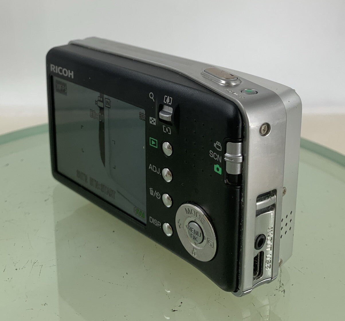 Ricoh Digital Camera Caplio R5 7.0MP SILVER NO CARD NO CHARGER TESTED - 406