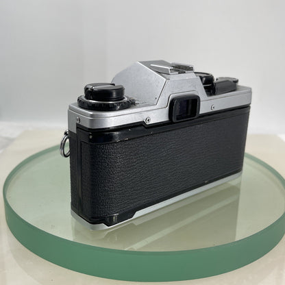 Olympus OM10 35mm SLR Film Camera + Vivitar 28mm 1:2.8 MC  Lens/ WORKING #6113
