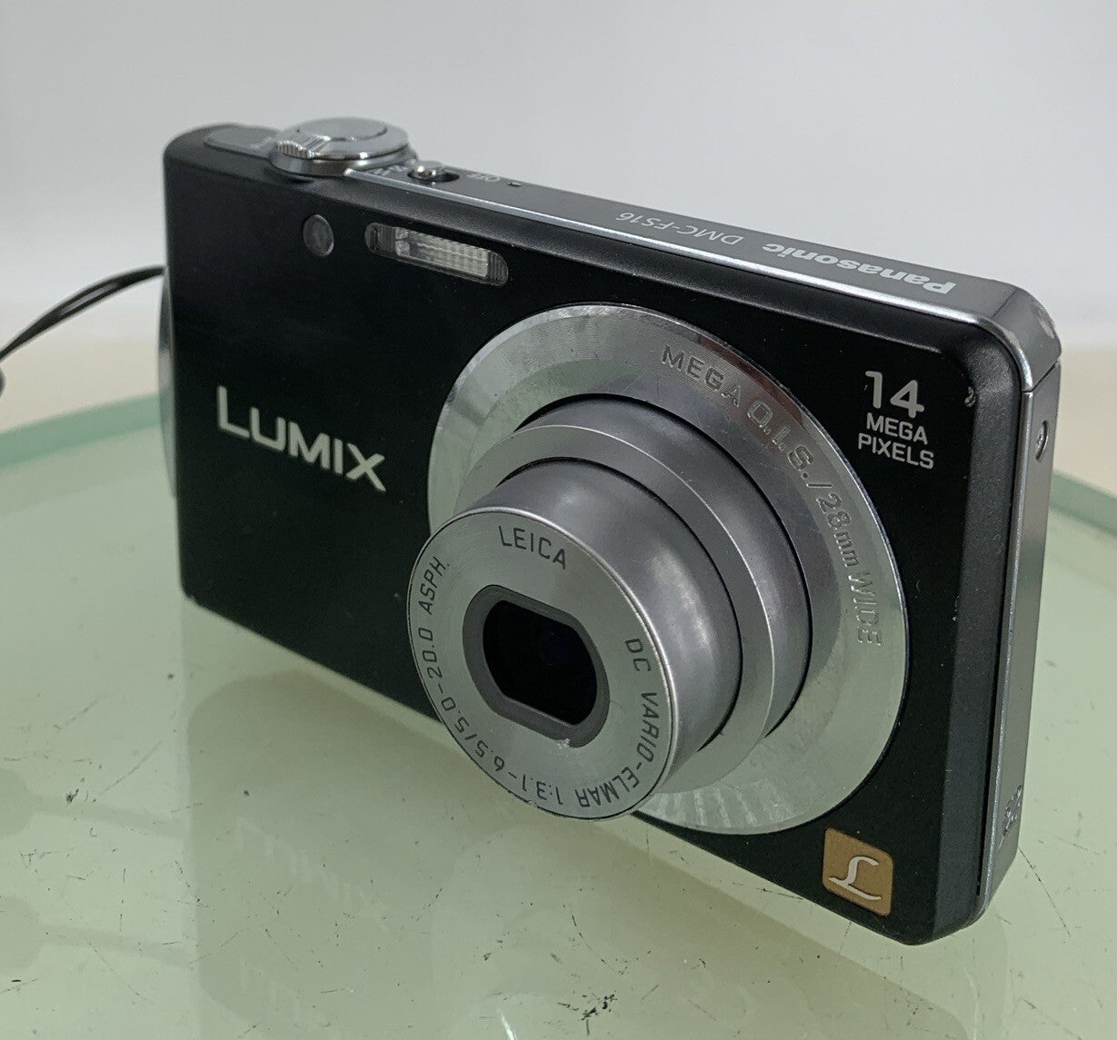 Panasonic LUMIX DMC-FS16 14.1 MP DIGITAL CAMERA BLACK WITH CHARGER TESTED - 3322