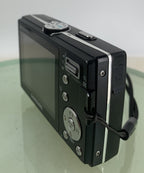 Samsung P1000 10.2MP COMPACT DIGITAL CAMERA BLACK WITH NO CHARGER -TESTED- 5056