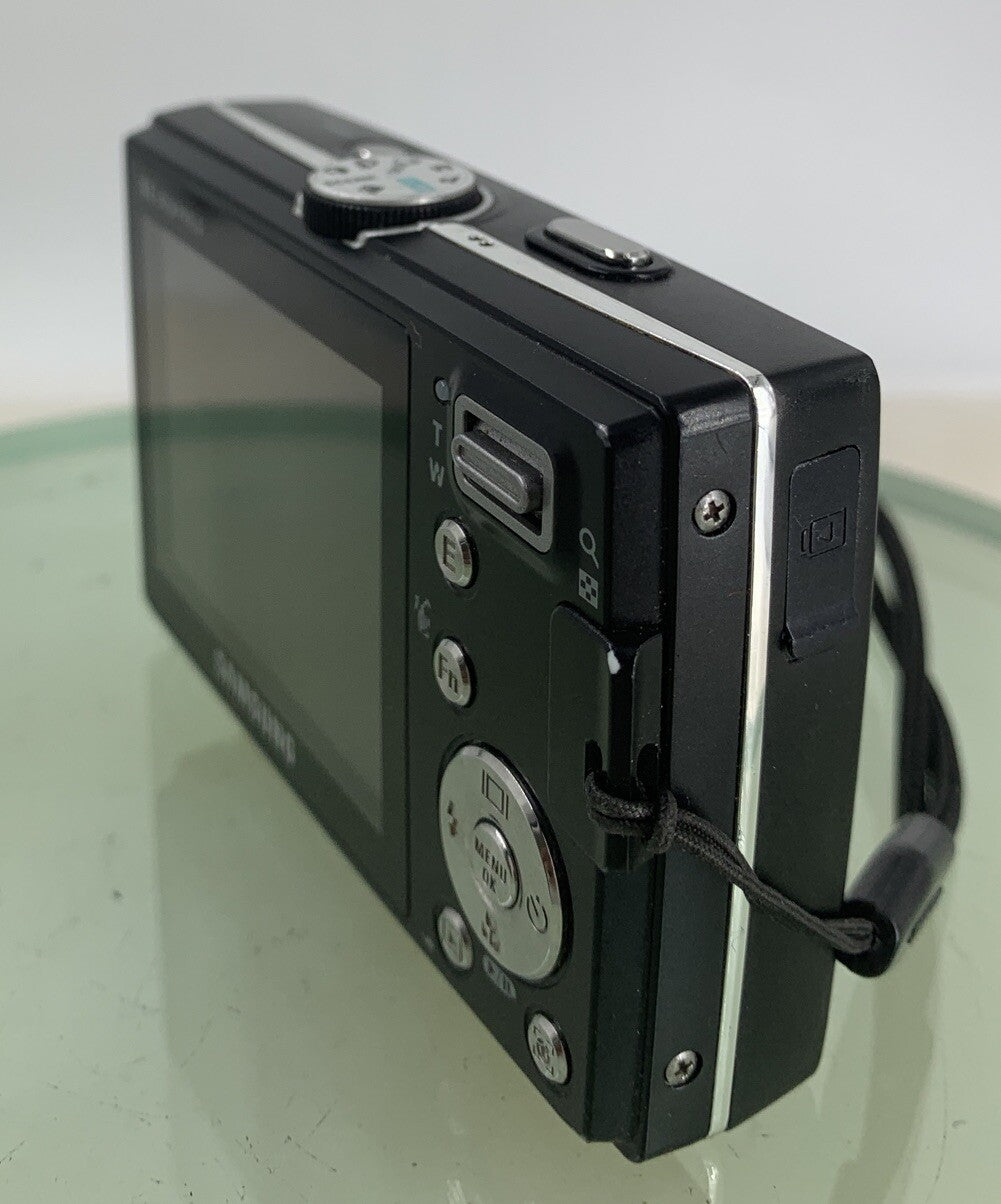 Samsung P1000 10.2MP COMPACT DIGITAL CAMERA BLACK WITH NO CHARGER -TESTED- 5056