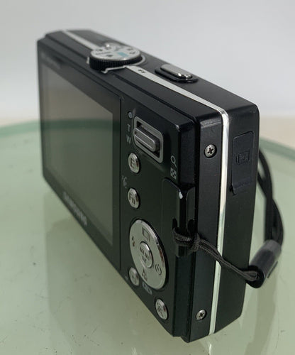 Samsung P1000 10.2MP COMPACT DIGITAL CAMERA BLACK WITH NO CHARGER -TESTED- 5056