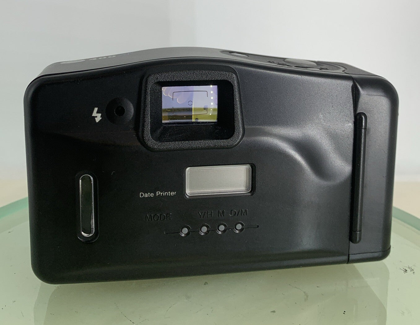 Boots 400AF BLACK POINT AND SHOOT FILM CAMERA AUTOFOCUS NOBATTERY TESTED - 8065