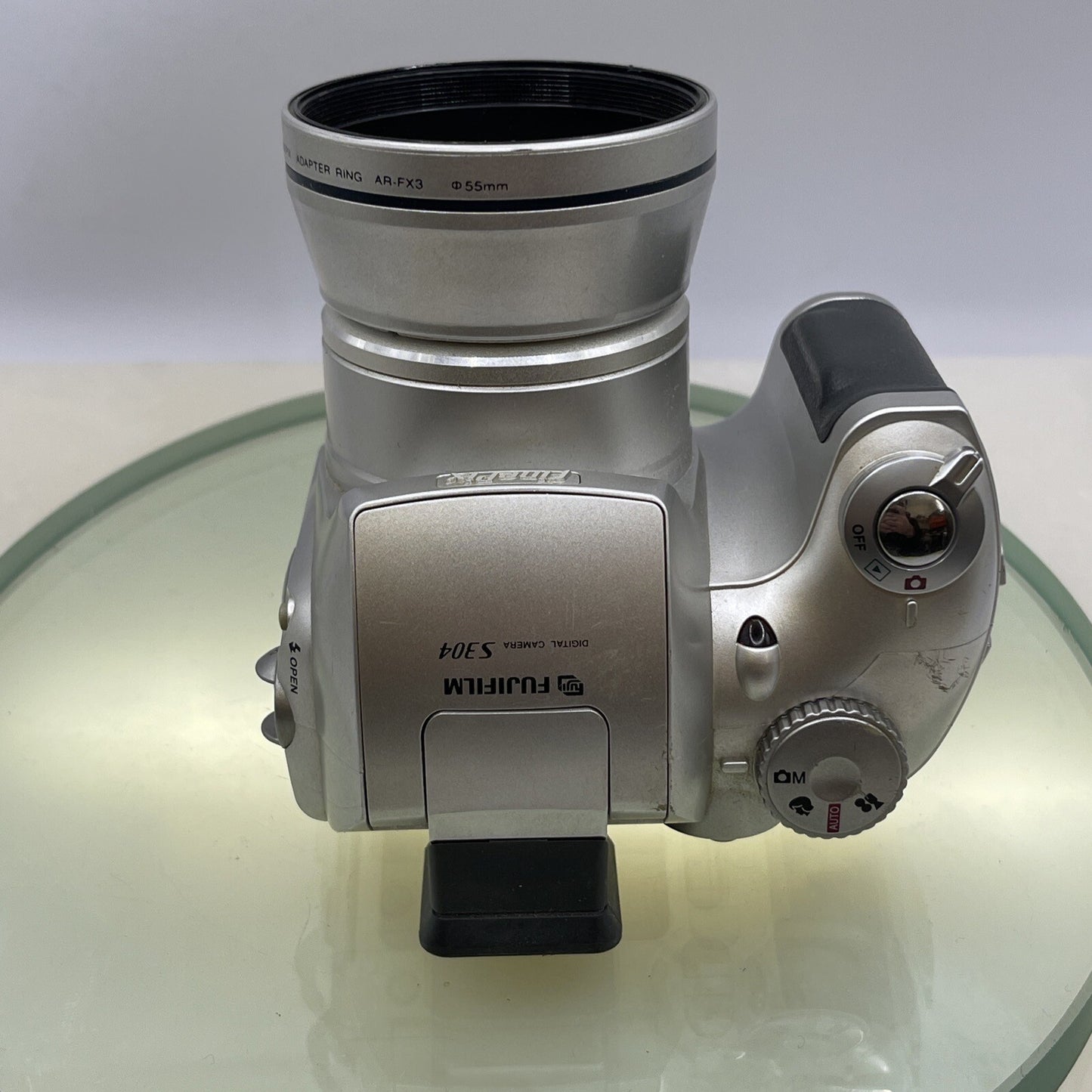 FUJI Fujifilm FinePix S304 DIGITAL CAMERA 3.2 Megapixels Tested Takes AA #7096