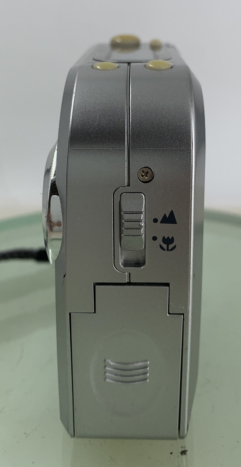 Samsung DIGIMAX 800K SILVER POINT AND SHOOT FILM CAMERA - TESTED - 1173