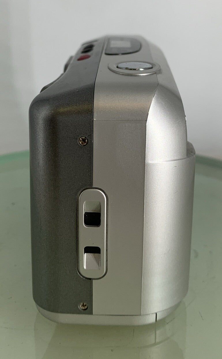 SAMSUNG FINO 800 35MM FILM CAMERA 38-80MM LENS SILVER CLEAN TESTED - 7657