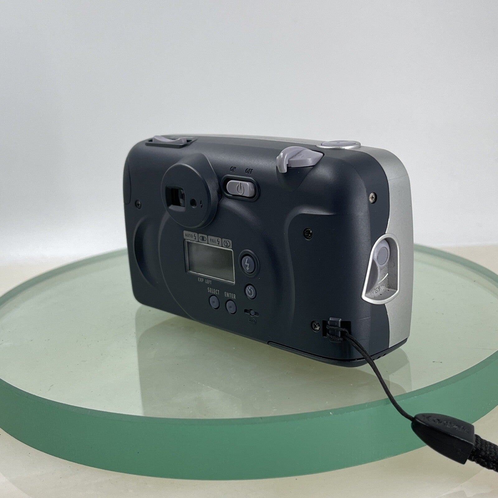 KODAK ADVANTiX F620 ZOOM 24-48mm Camera With Case TESTED #3515