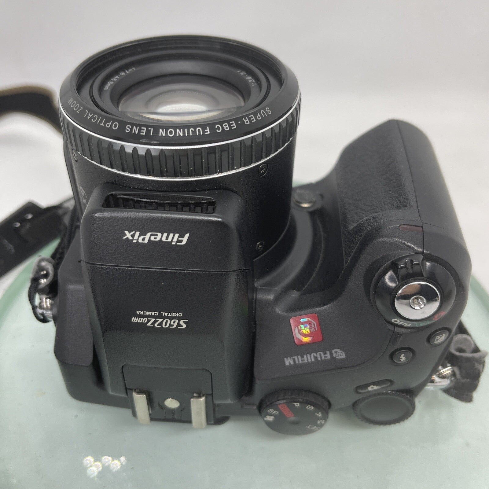 FujiFilm FinePix S602 Zoom  3.1MP 6x Zoom SLR Bridge Camera Crack On LCD TESTED4