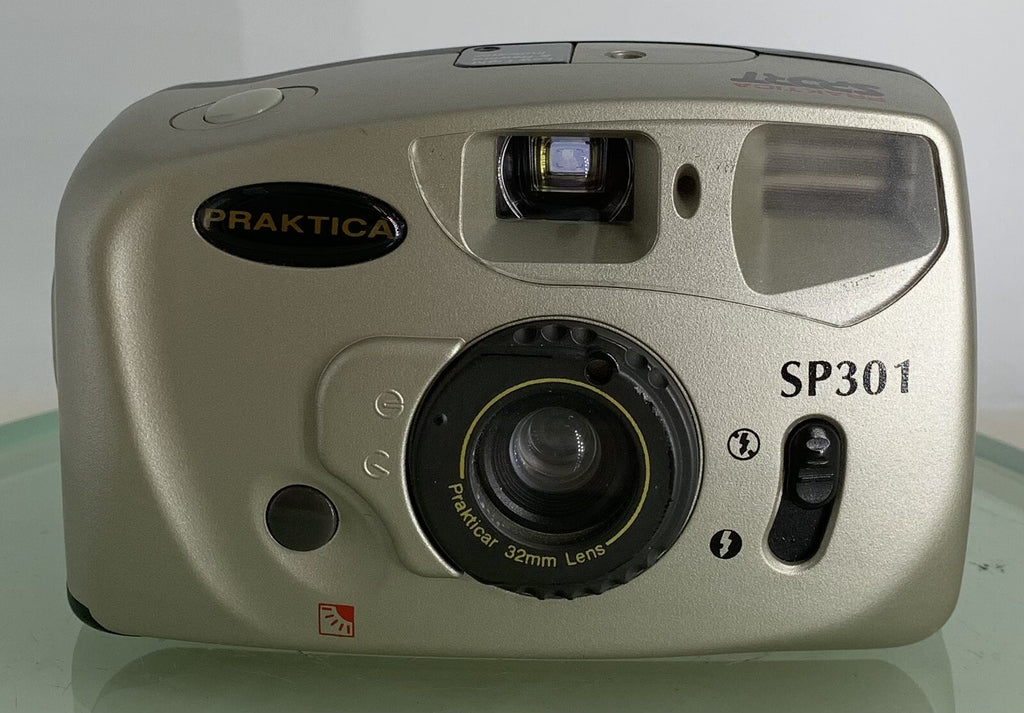 Praktica Sport SP301 32mm Fixed Focus Motor wind Camera with Case - TESTED - 7891