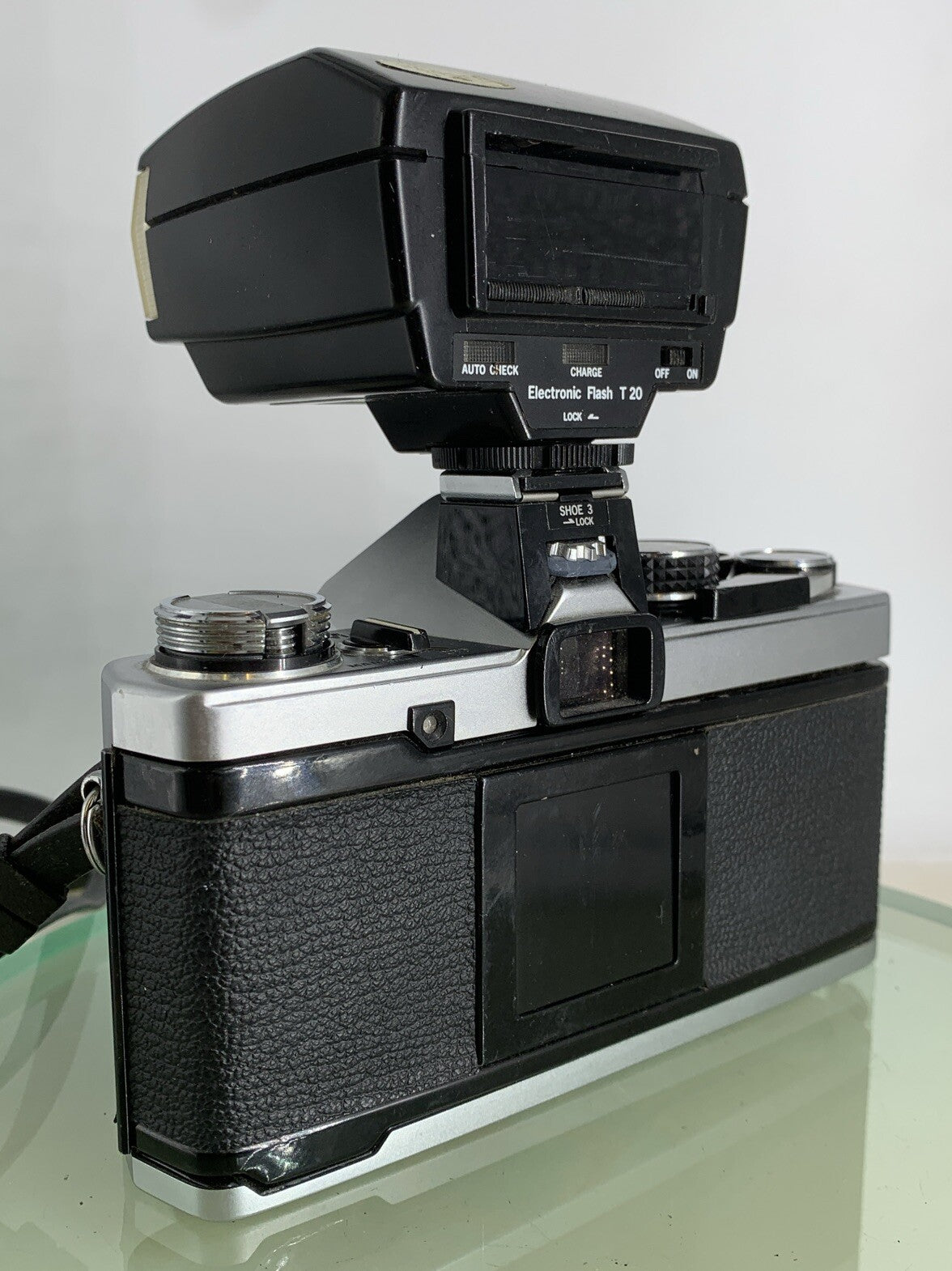 Olympus OM-2 35mm SLR camera body & Hotshoe 2 50mm 1:1.8 +Flash  TESTED #1594