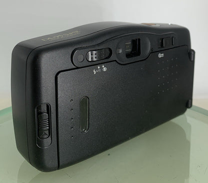 Fuji DL-95 Super 35mm Film Point and Shoot Camera BLACK NO CHARGER TESTED - 5434