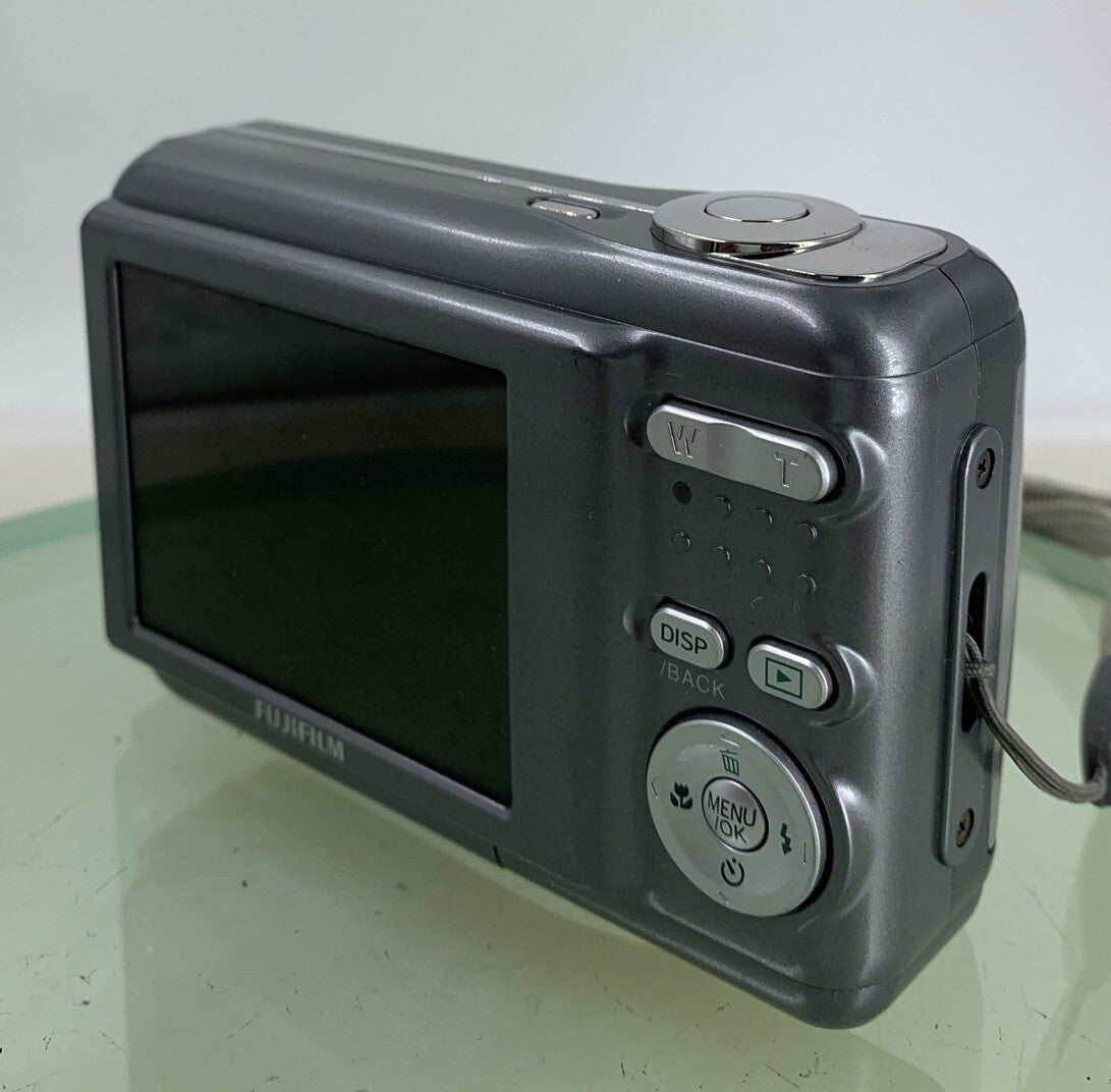 Fujifilm FinePix A Series A860 8.1MP Digital Camera WITHOUIT CHARGER TESTED- 3066