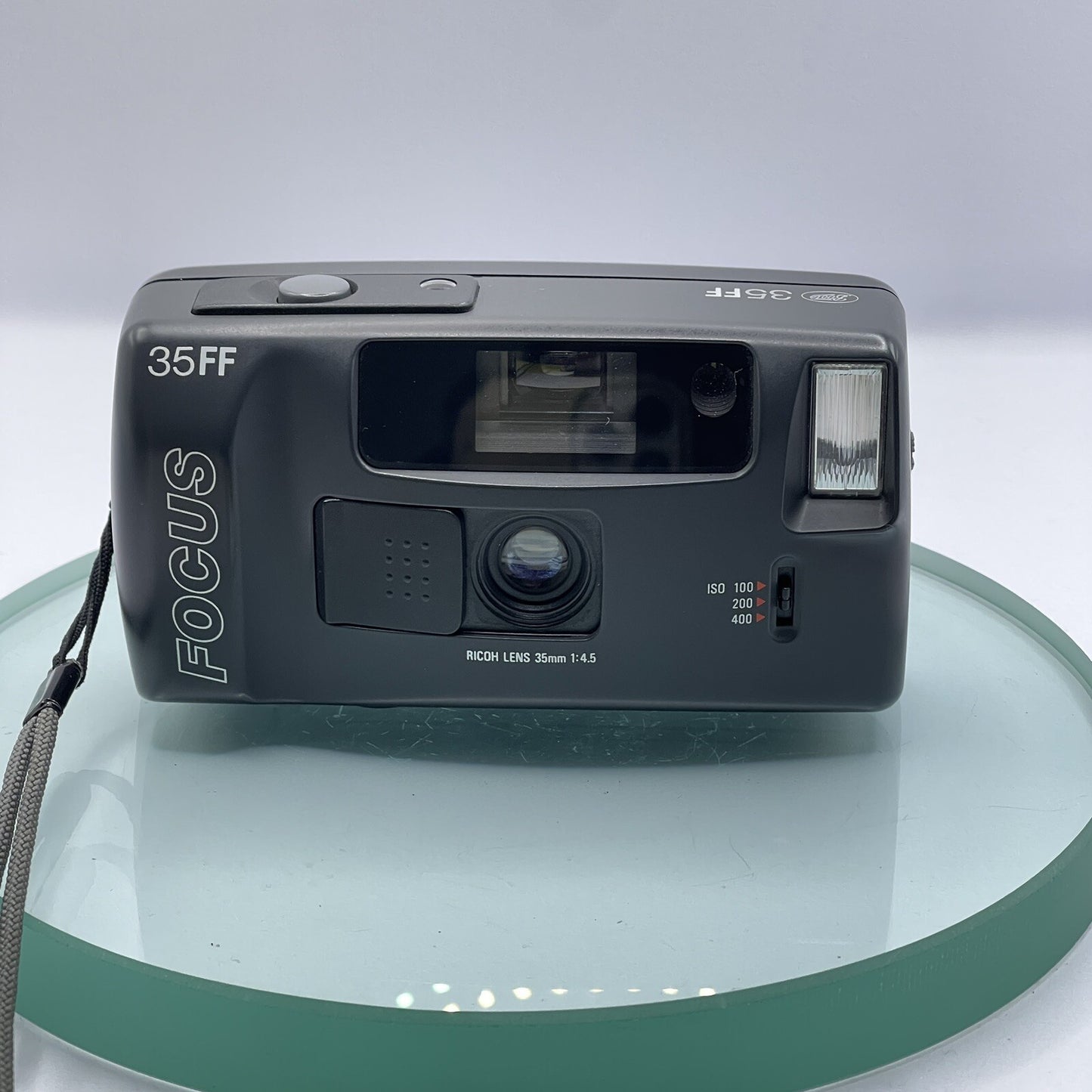 RARE BOOTS C35FF FOCUS RICOH LENS 1:4.5 35mm FILM CAMERA  MADE IN TAIWAN # 7171