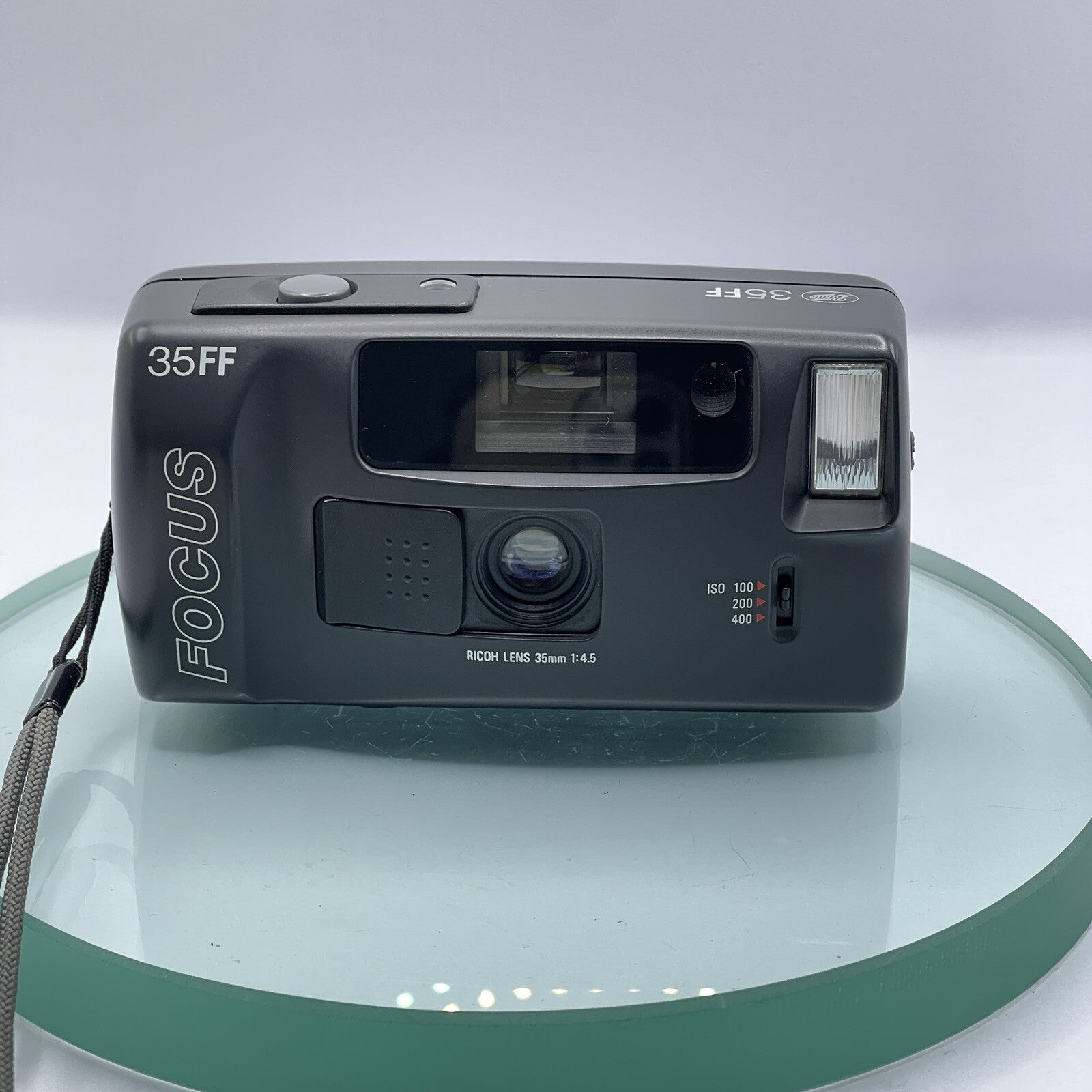 RARE BOOTS C35FF FOCUS RICOH LENS 1:4.5 35mm FILM CAMERA  MADE IN TAIWAN # 7171