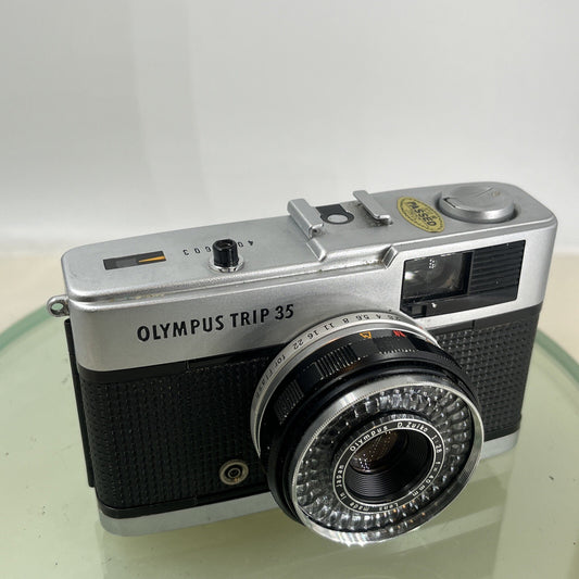 Olympus Trip 35 35mm Viewfinder Camera, with Olympus 40mm f/2.8 Lens TESTED #8900