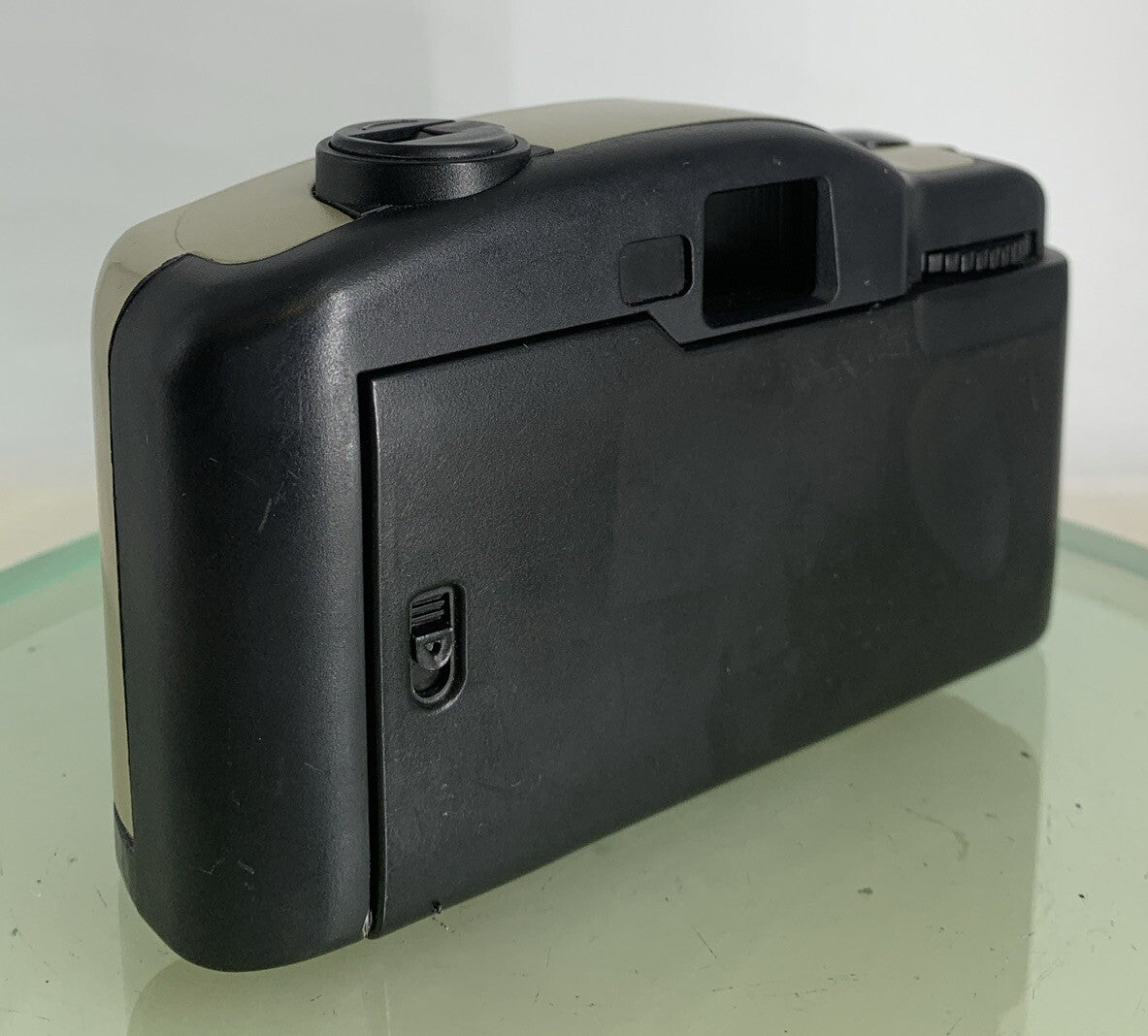GOLDLINE BIG FINDER 35mm POINT AND SHOOT FILM CAMERA NOBATTERY - TESTED - 8104