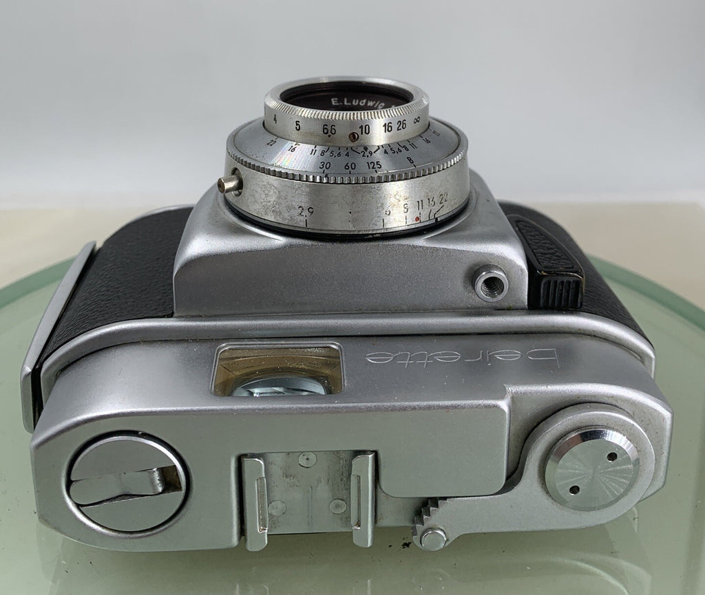 BEIRETTE JUNIOR || VINTAGE POINT AND SHOOT FILM CAMERA SILVER +CASE -TESTED - 178