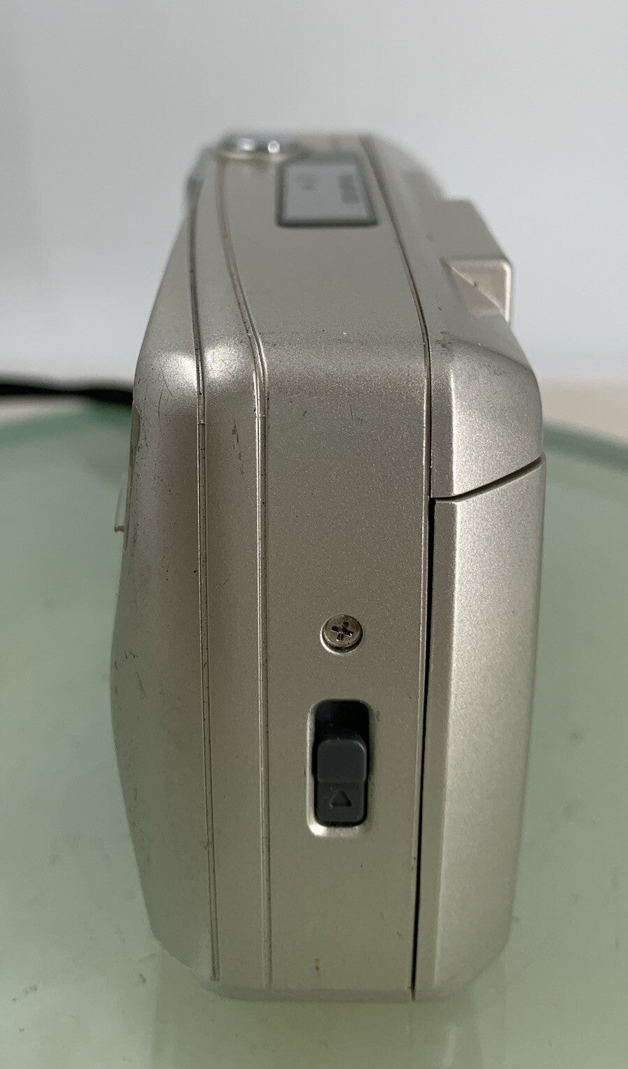 Olympus Trip 500 35mm Film Point and Shoot Camera NO BATTERY Silver TESTED - 3253