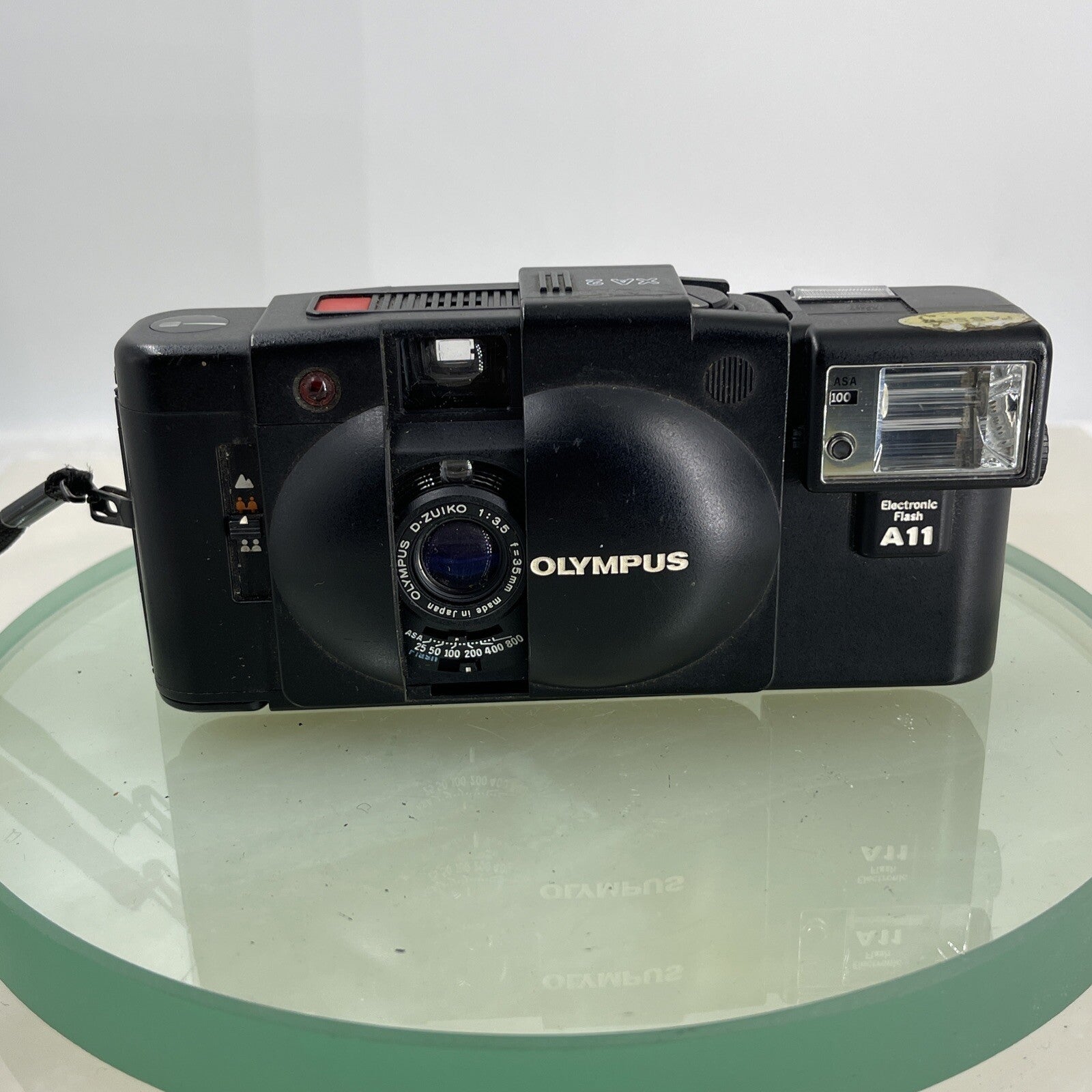 OLYMPUS XA2 Compact Camera 35mm Flash A11 D.ZUIKO 35mm f3.5 TESTED + Case  9241