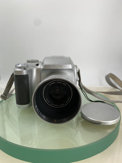 Fujifilm Finepix S3500 4.0MP COMPACT DIGITAL CAMERA SILVER TESTED - 9160