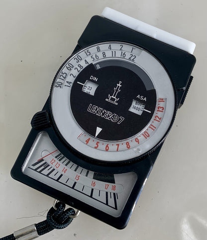 Vintage Leningrad 7 Exposure Light Meter + Manual + Box - 1161