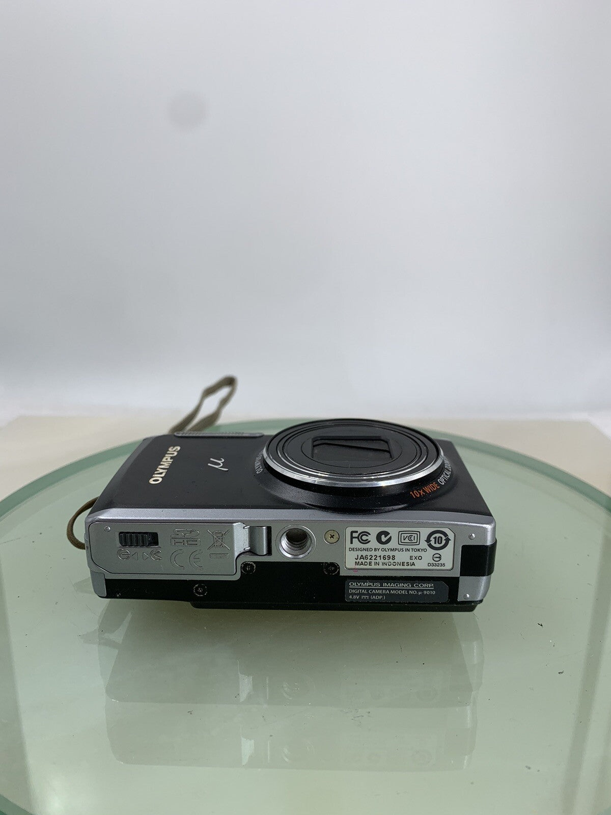 Olympus U-9010 COMPACT DIGITAL CAMERA BLACK + CHARGER + WIRE TESTED - 6967