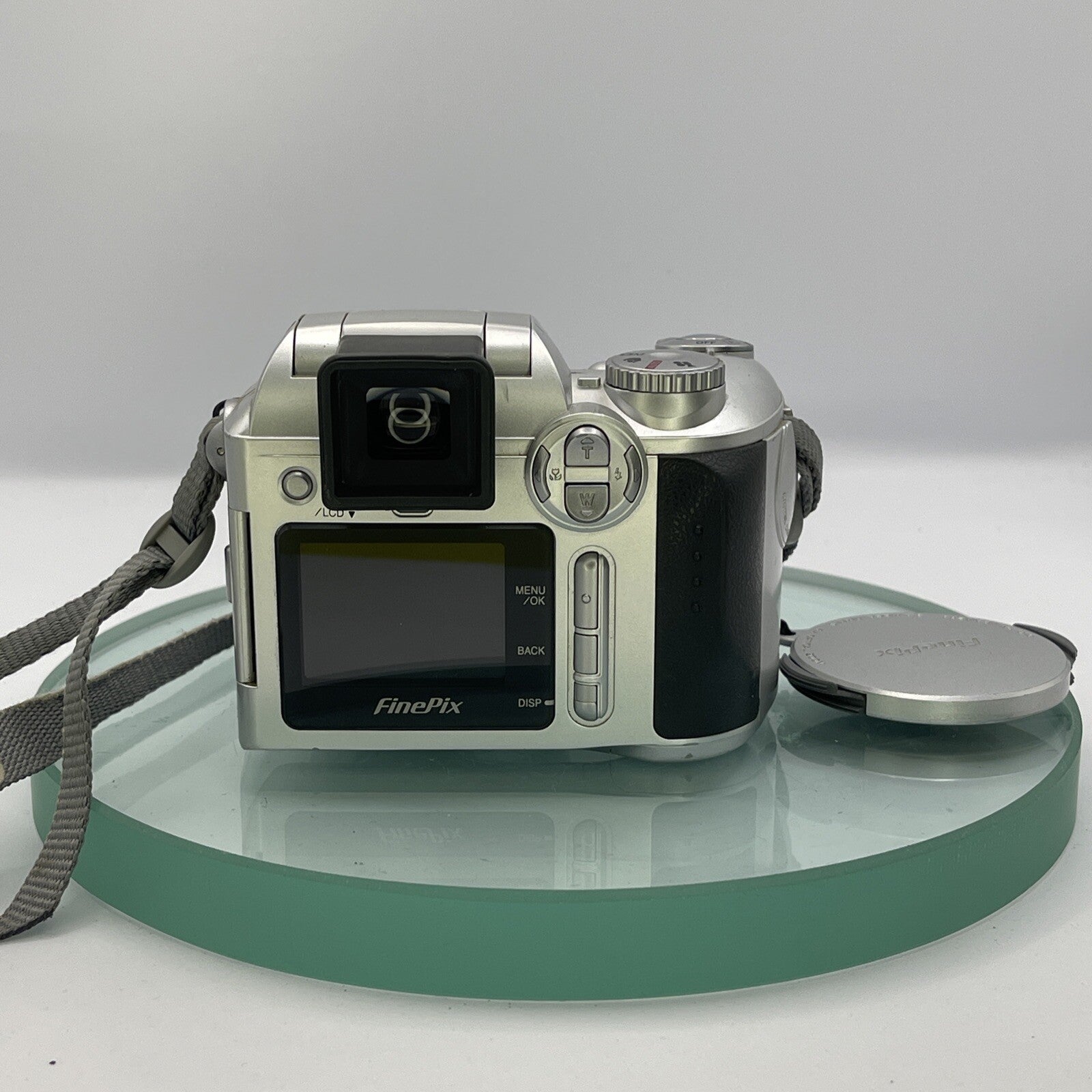 FUJI Fujifilm FinePix S304 DIGITAL CAMERA 3.2 MP LCD SCREEN Tested++++ #874