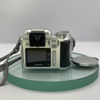 FUJI Fujifilm FinePix S304 DIGITAL CAMERA 3.2 MP LCD SCREEN Tested++++ #874
