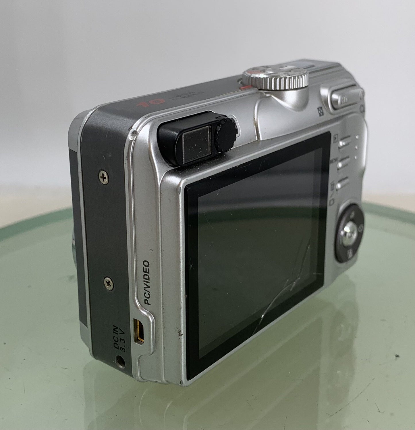 Technika SH-A 366 COMPACT Digital Camera SILVER-LCD BROKEN-NO CARD-TESTED- 8674