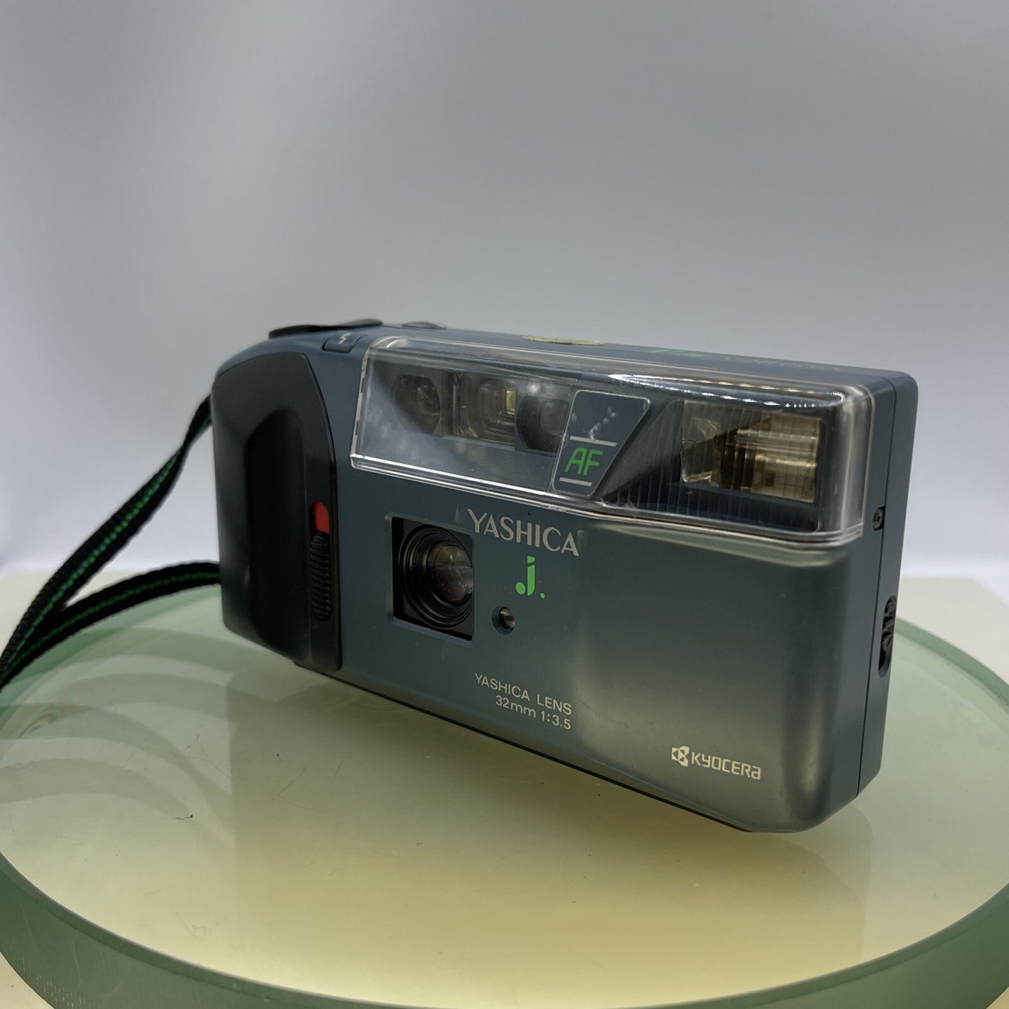 Kyocera Yashica AF-J motor 35mm film camera Tested Kyocera Lens 32mm 1:3.5 #6612