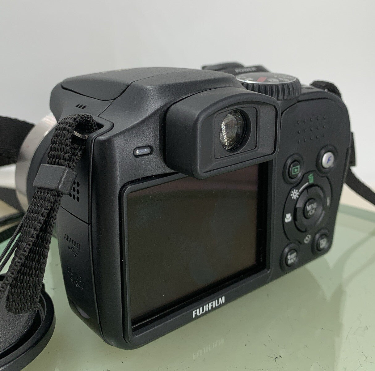 Fujifilm FinePix S5800 COMPACT DIGITAL CAMERA BLACK NOCARD NOCHARGER TESTED - 324