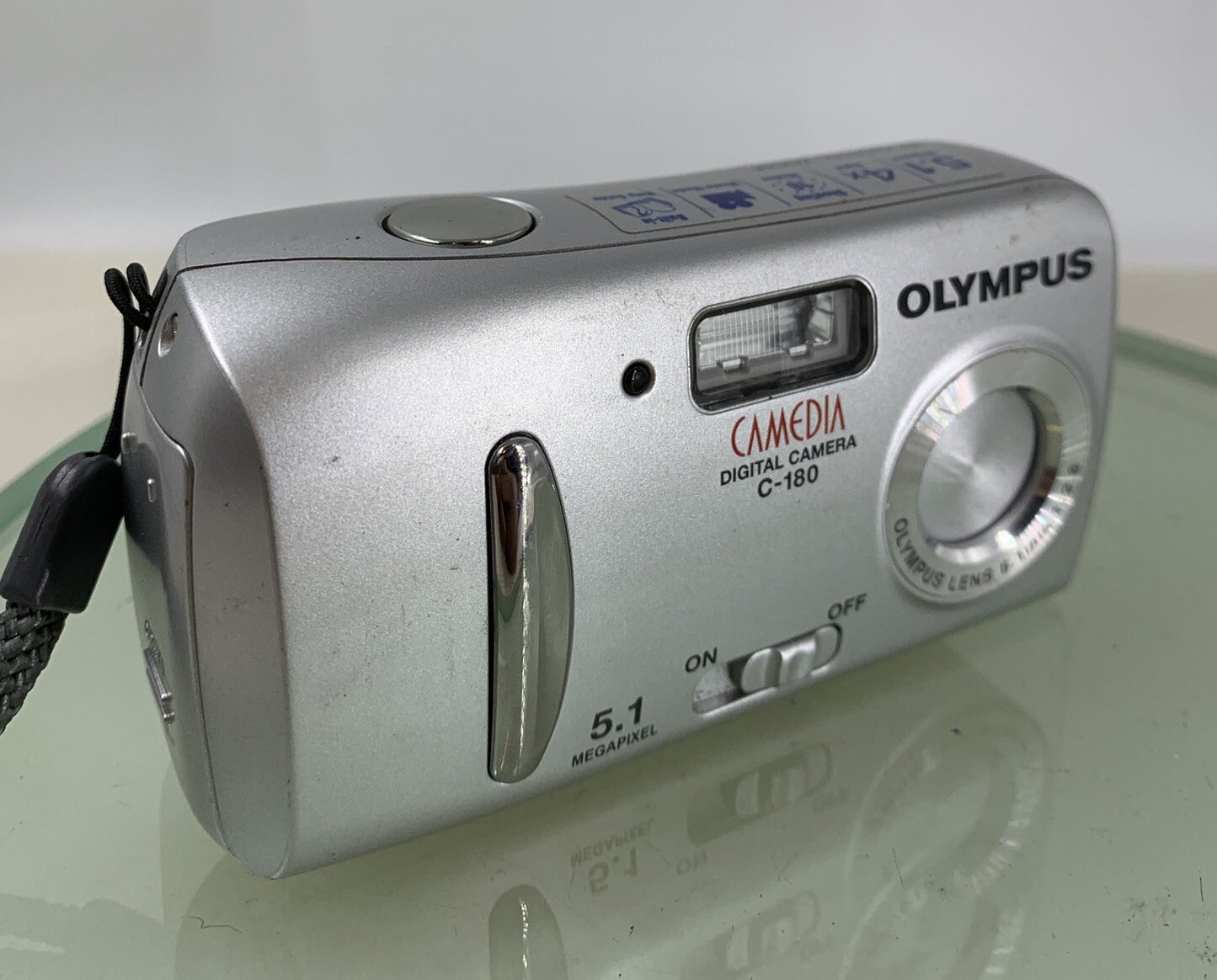 Olympus Camedia C-180 5.1MP Compact Digital Camera Silver NO CARD Tested - 8660