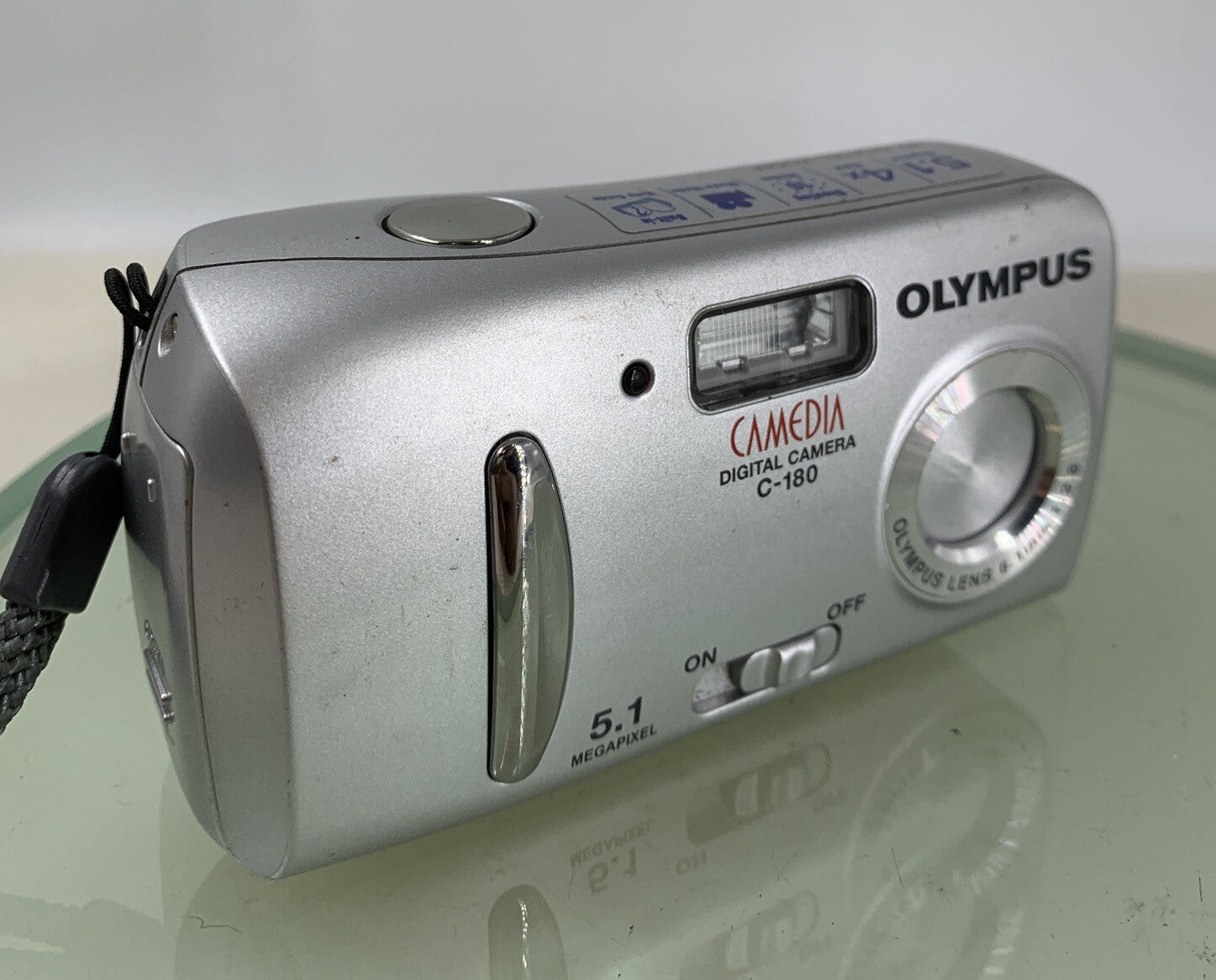 Olympus Camedia C-180 5.1MP Compact Digital Camera Silver NO CARD Tested - 8660