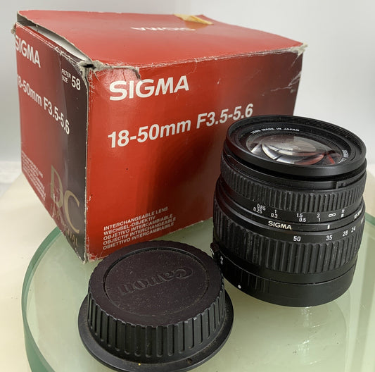 EXCXELLENT CONDITION Sigma 18-50mm ZOOM LENS for Canon WITH cap+BOX -TESTED-9910