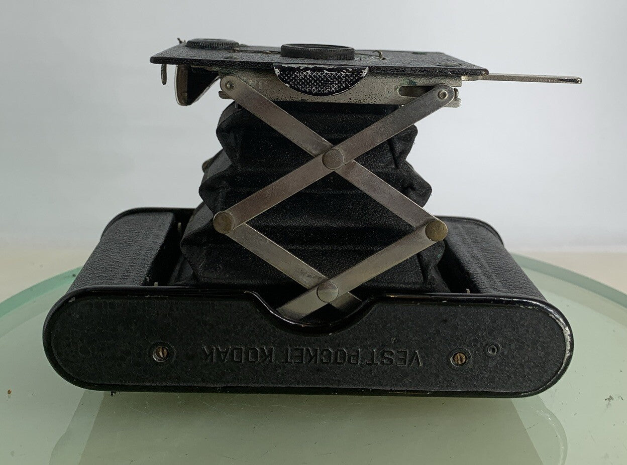 Vintage Eastman Kodak No A-127 FILM Vest Pocket Folding Camera TESTED  With Case8
