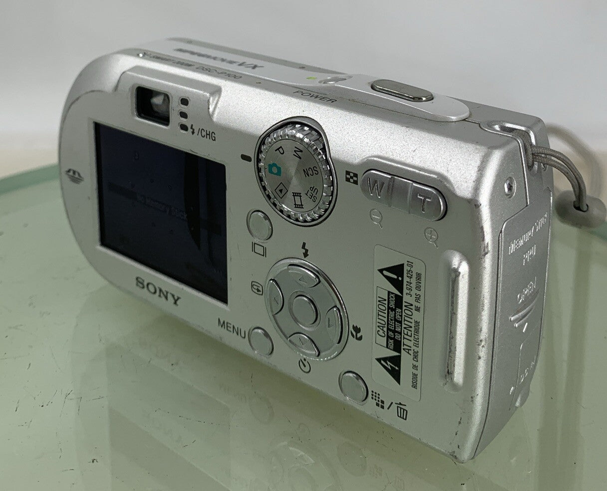Sony Cyber Shot DSC-P100 5.1 Megapixel DIGITAL CAMERA WITH CHARGER TESTED - 4466