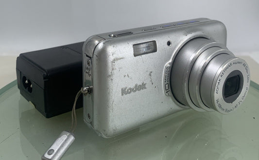 Vintage Kodak EasyShare V1003 Digital Cameras SILVER WITH CHARGER TESTED - 360