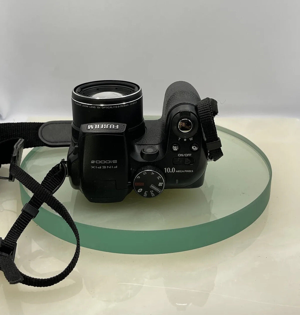 Fujifilm FinePix S1000fd 10.0MP Compact Bridge Digital Camera Black TESTED #3046