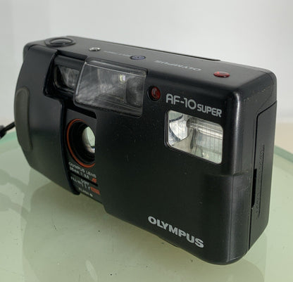 Olympus AF-10 Super COMPACT POINT AND SHOOT FILM CAMERA + COVER - TESTED - 1672