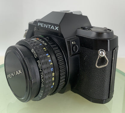 PENTAX P30 50mm DIGITAL SLR with COSINA Zoom lens BLACK WITH BAG - TESTED - 9373