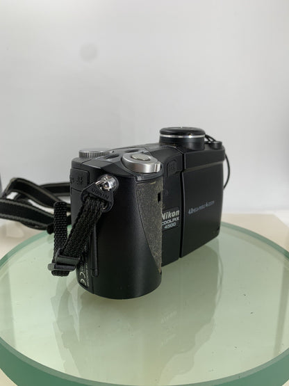 Nikon DigitalCamera Coolpix 4500 4.0MP BLACK 128MB CARD NO CHARGER TESTED - 6942