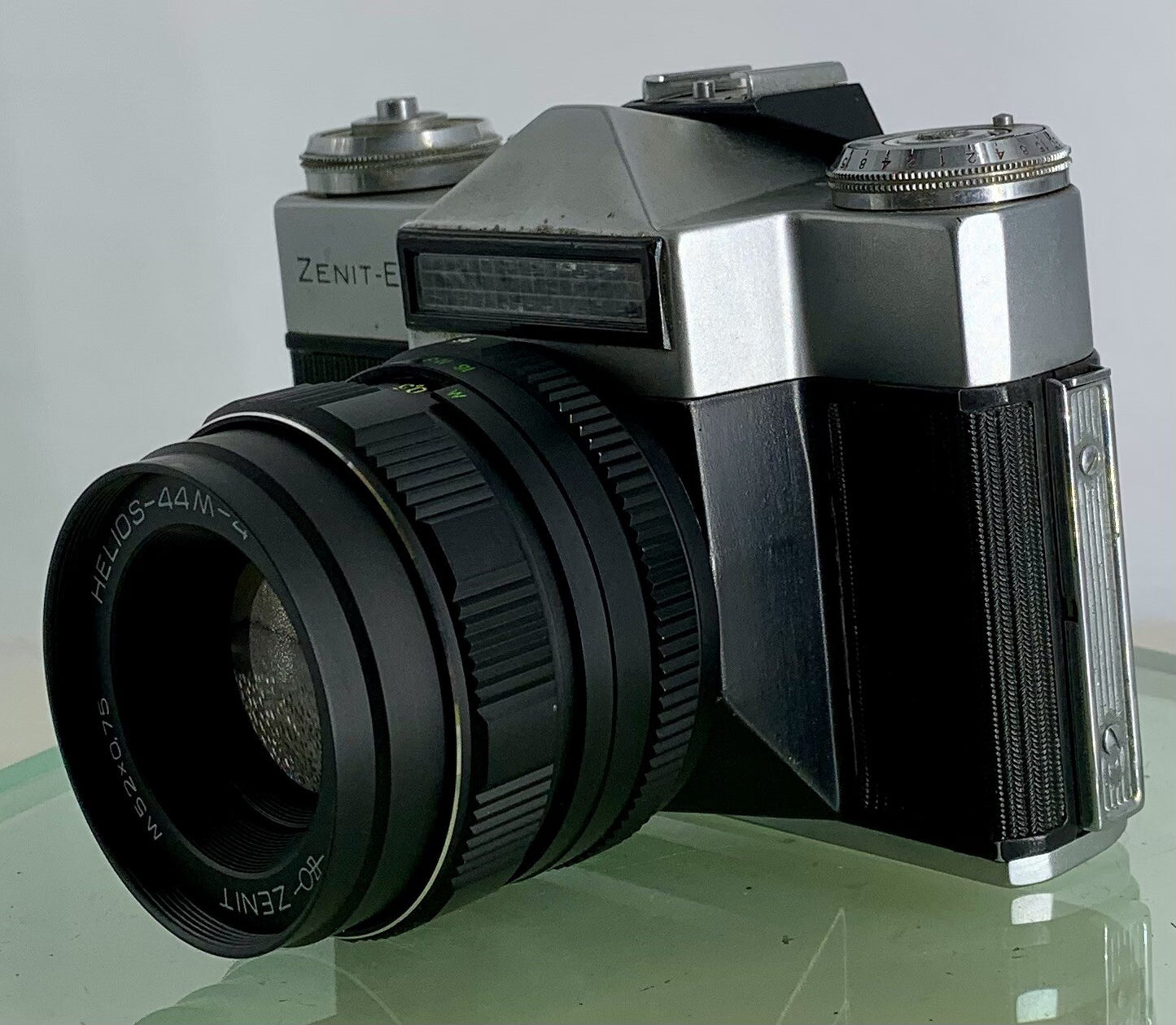 Very Rare ZENIT E POINT AND SHOOT FILM CAMERA+HELIOS-44M-4 LENS+SILVER+TESTED6