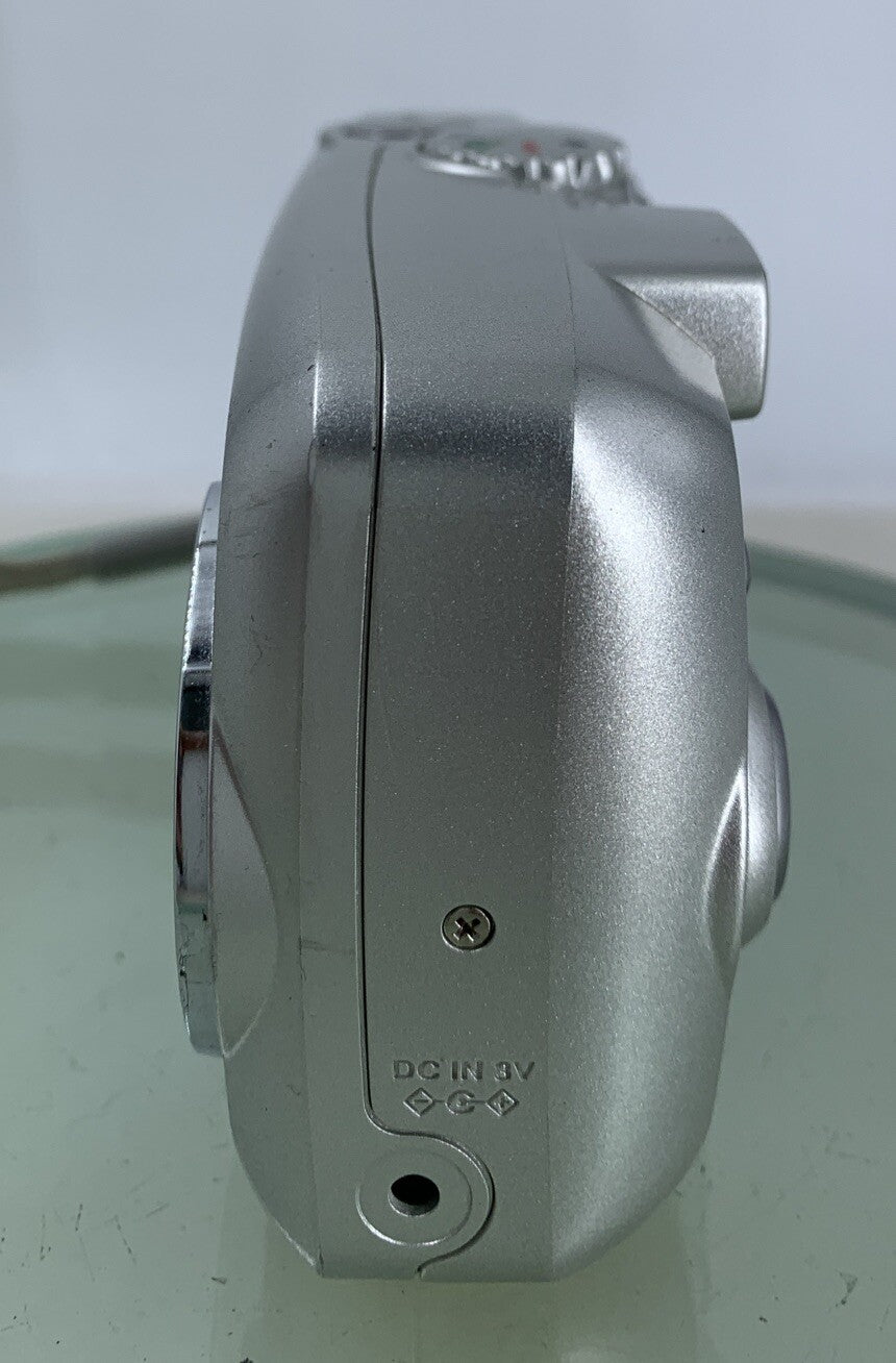 Kodak EASYSHARE CX7330 3.1MP COMPACT DIGITAL CAMERA NO CARD SILVER TESTED - 6003