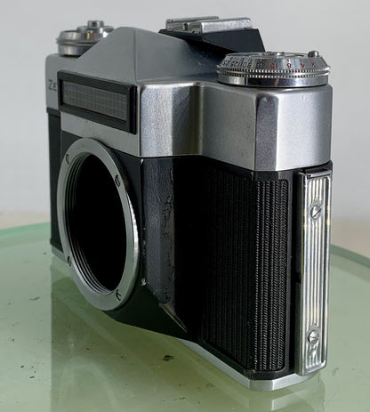 Zenit E 35mm SLR Film Camera Body Only + Tested - 3276
