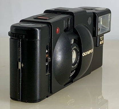 OLYMPUS XA2 Compact Camera 35mm Flash A11 D.ZUIKO 35mm f3.5 TESTED, mju 702