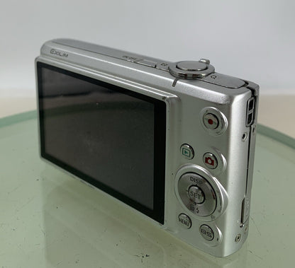 CASIO EXILM EX-Z100 CAMERA MINOR DOTS ON SCREEN SILVER WITH COVER TESTED - 7316